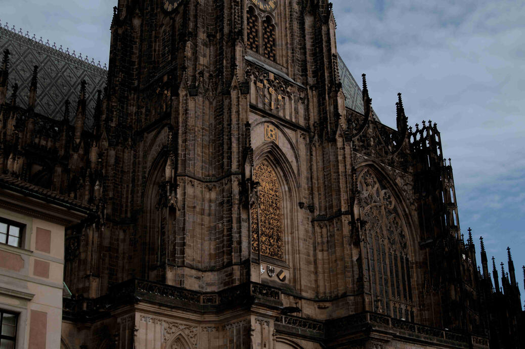 Therefore - Sony A57 (4,912 x 3,264)